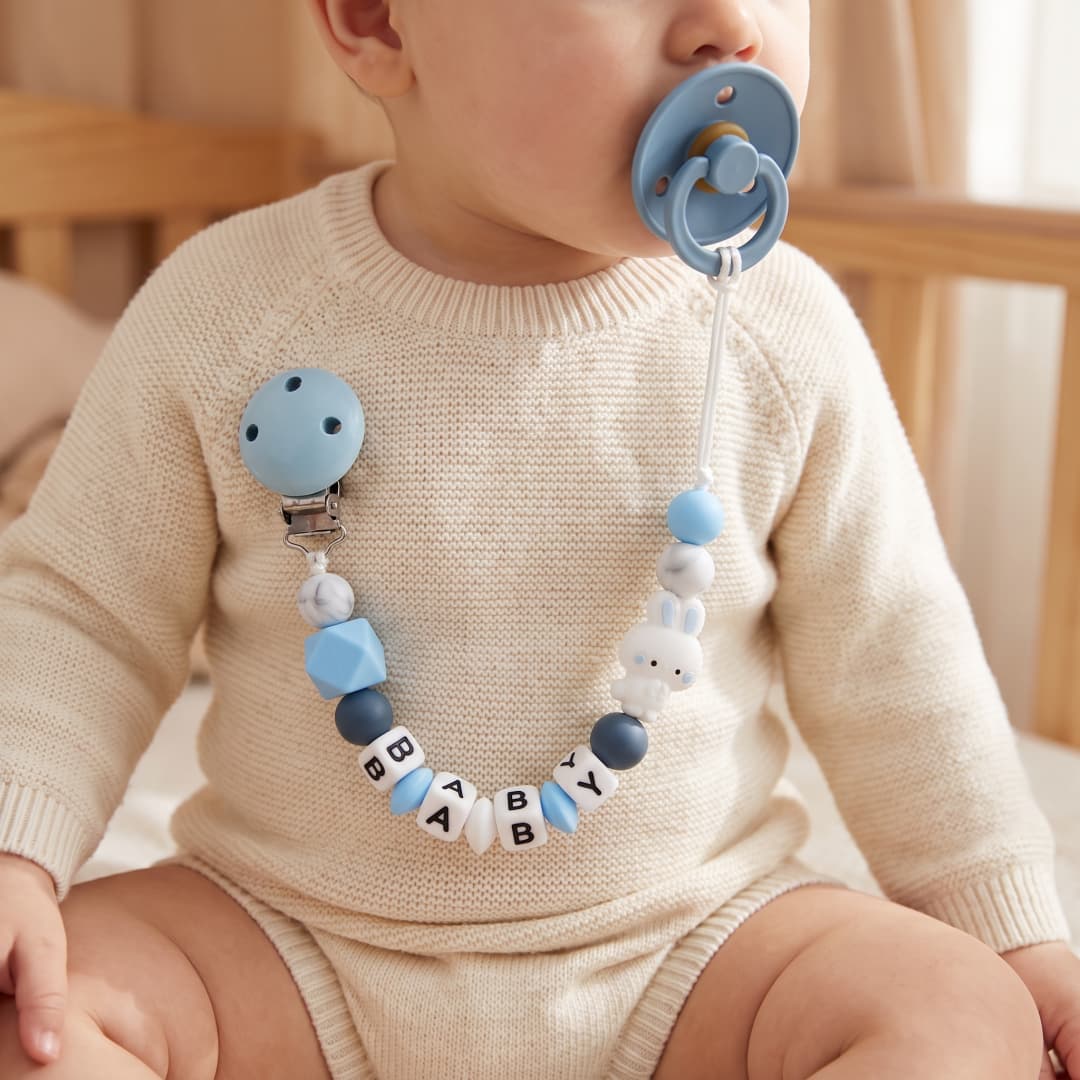 Baby Teethers - Gepersonaliseerde baby-speenclip met naam, blauwe bunny